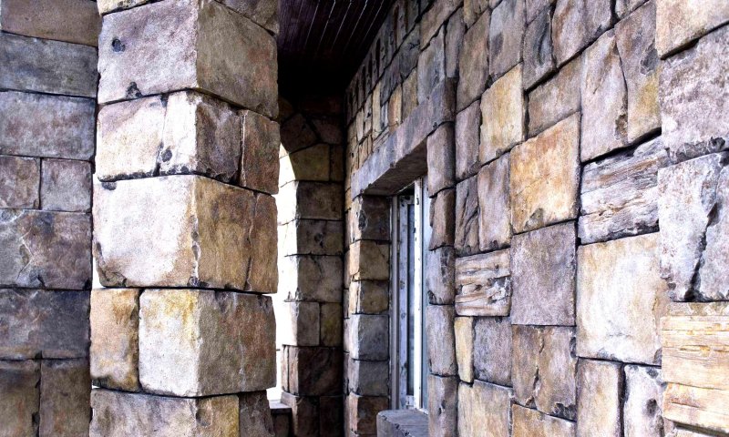 Штукатурка под натуральный камень