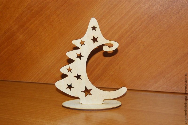 Елочка из фанеры