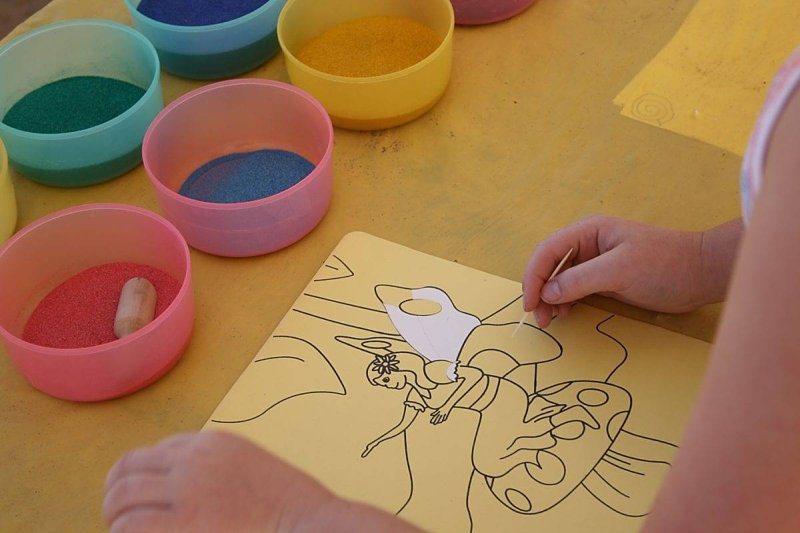 Рисование цветным песком для детей мастер класс