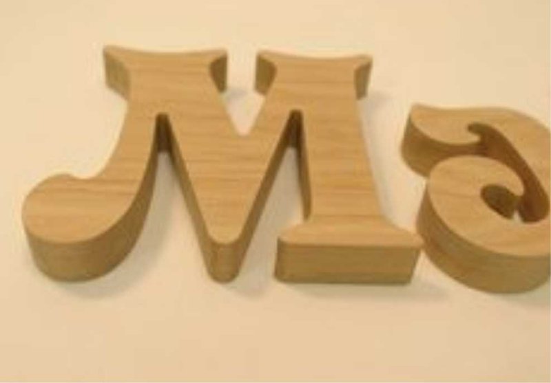 Буквы из дерева