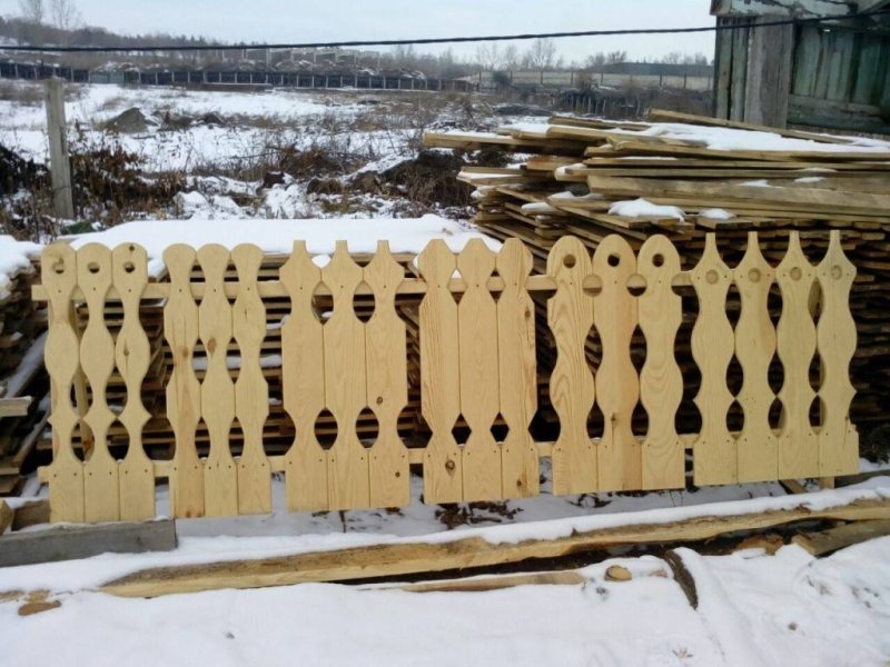Штакетник резной деревянный