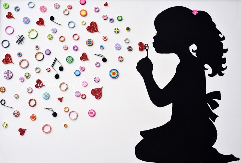 Силуэт девушки с шариками