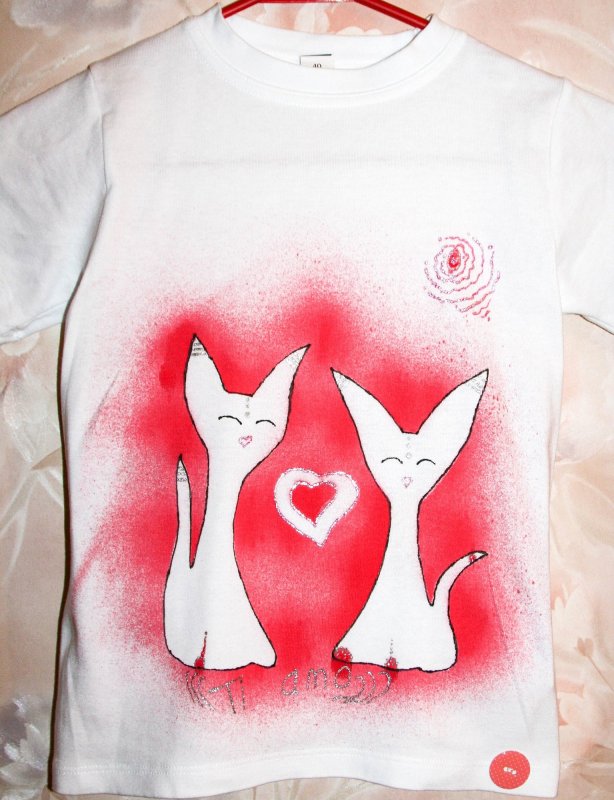 Футболки Расписанные акрилом