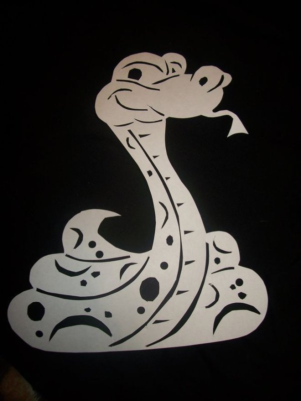 Дракон для вырезания на окна