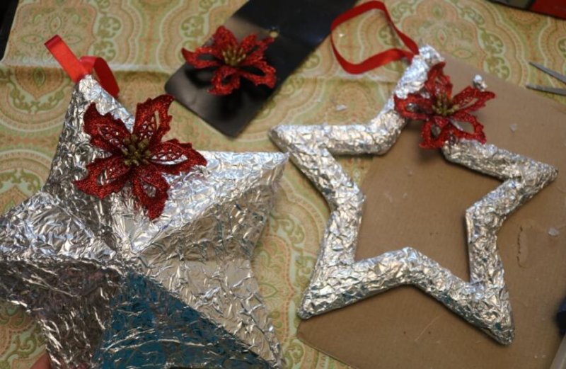Новогодние игрушки из фольги