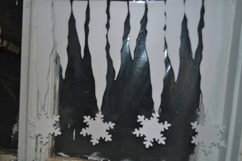 Сосульки для украшения окон