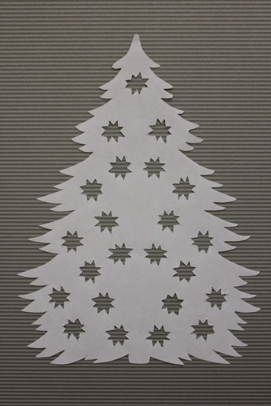 Новогодние украшения на окна елка