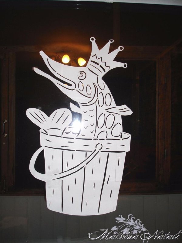 Украшения на окна сказочные герои