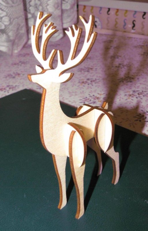 Олень из фанеры