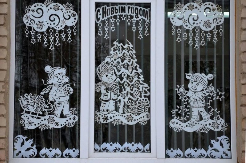 Новогодние сюжеты на окна