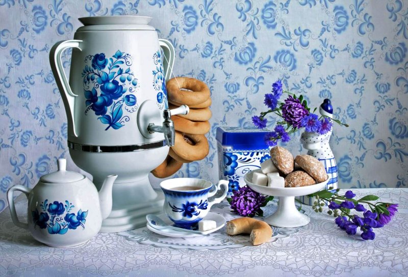 Самовар. Гжель