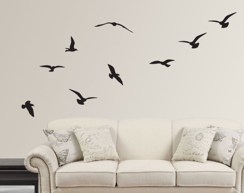 Фрески птицы на стене на белом фоне