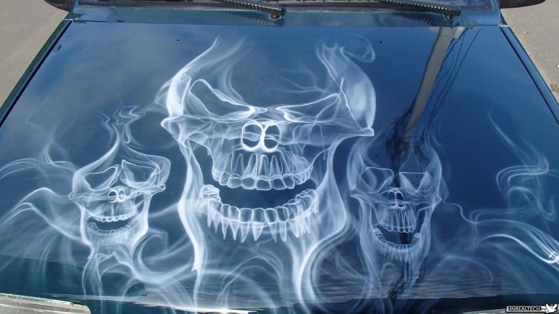 Винил с черепами на авто