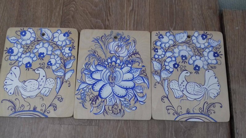 Гжельская роспись доска разделочная