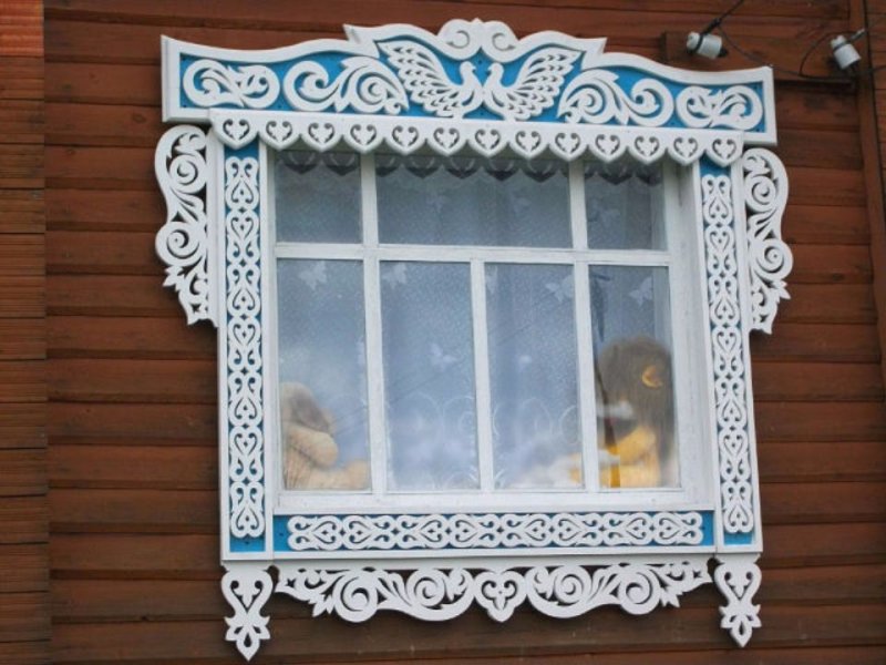 Прорезная пропильная резьба наличники