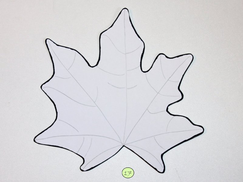 Трафарет лист клена для броши