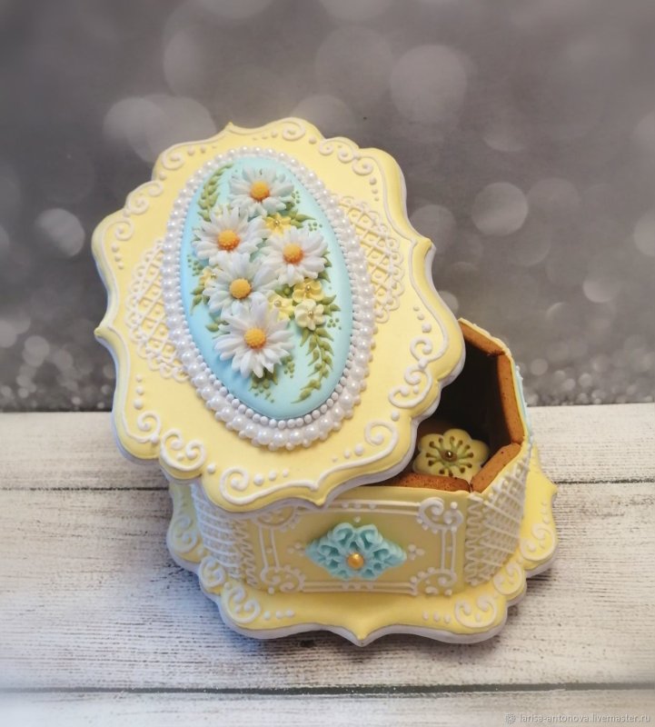 Шкатулка из пряников