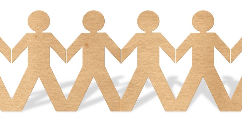 Гирлянда из человечков из бумаги