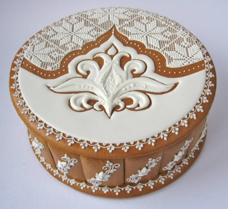 Пряничная шкатулка