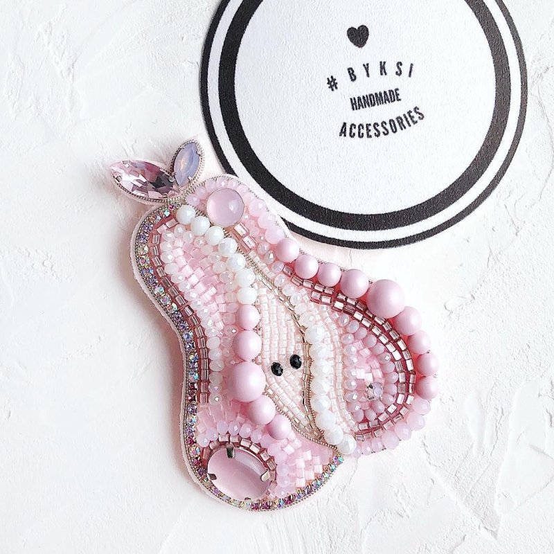 Туфли с брошкой