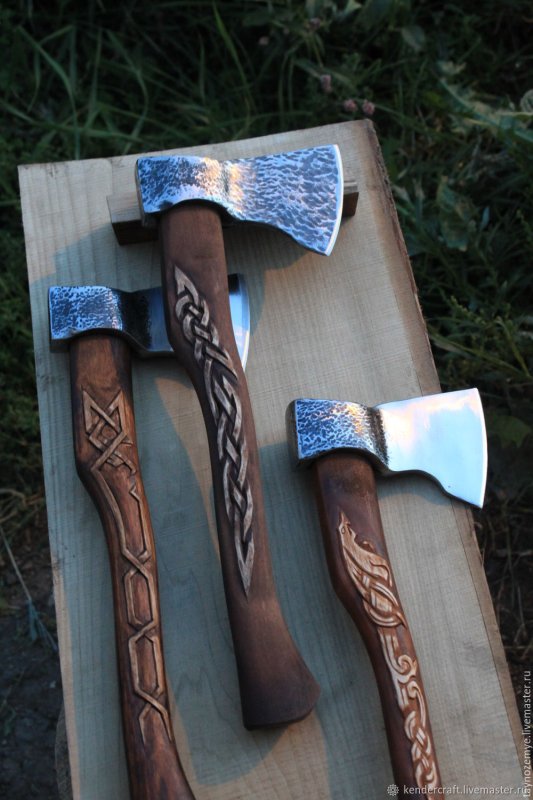 Резная ручка для топора