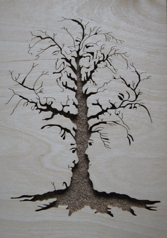 Дерево с лицом