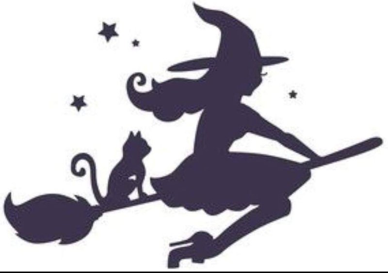 Силуэт ведьмы на Хэллоуин