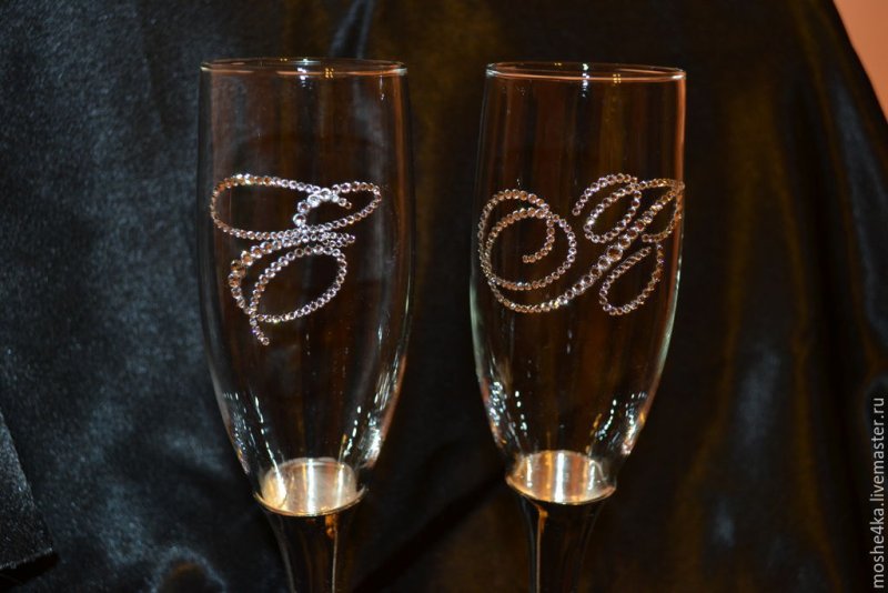 Украсить бокалы