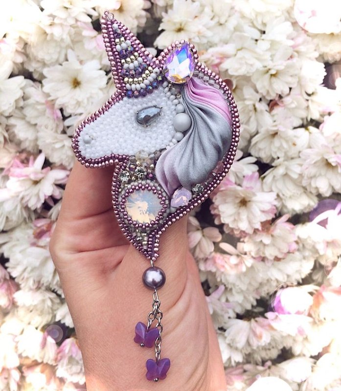 Брошка Единорог