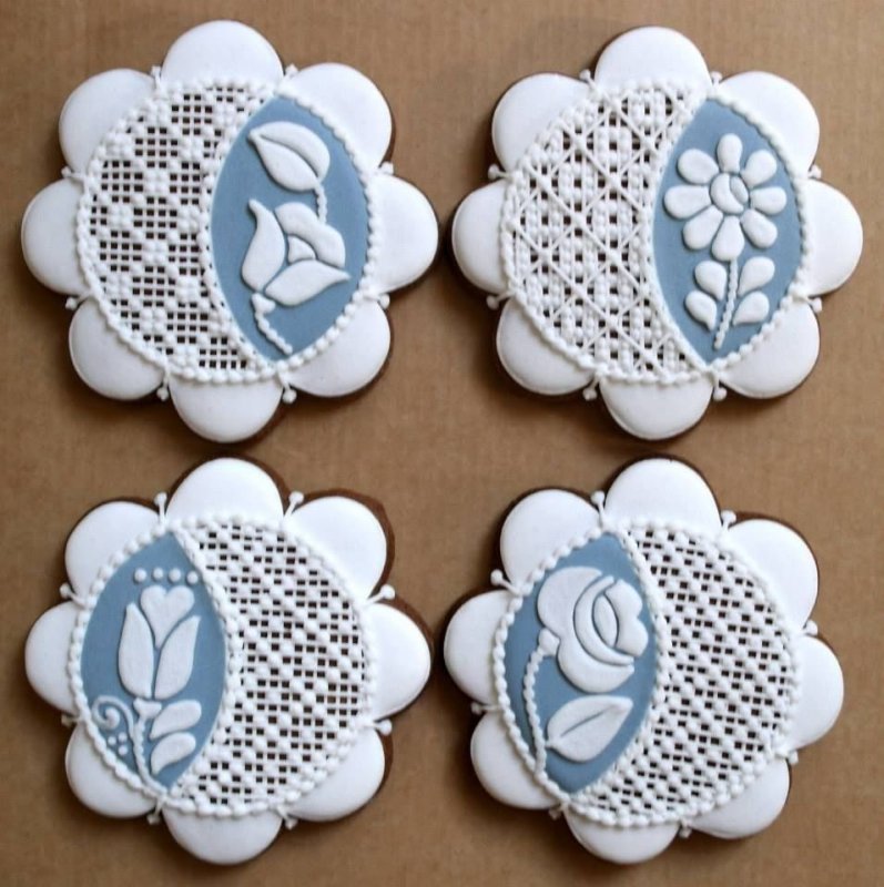 Роспись пряников айсингом кружево