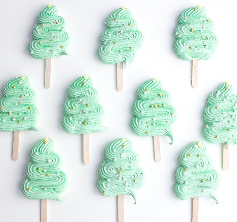 Безе на палочке на новый год