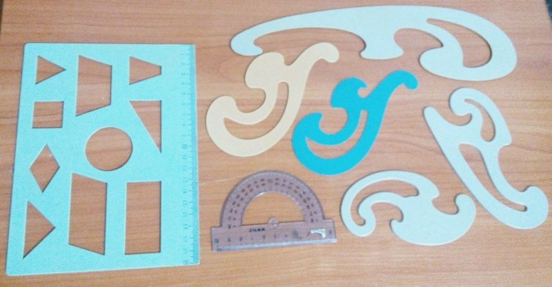 Линейка лекало