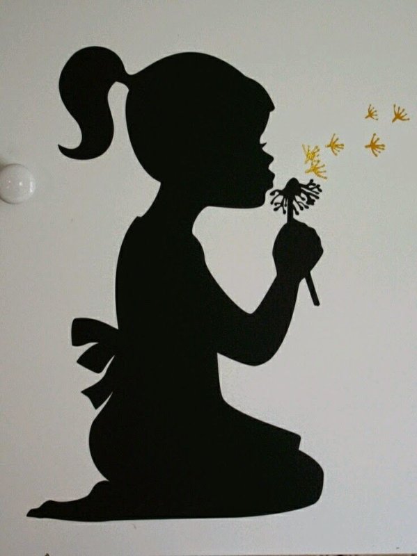 Силуэт девочки