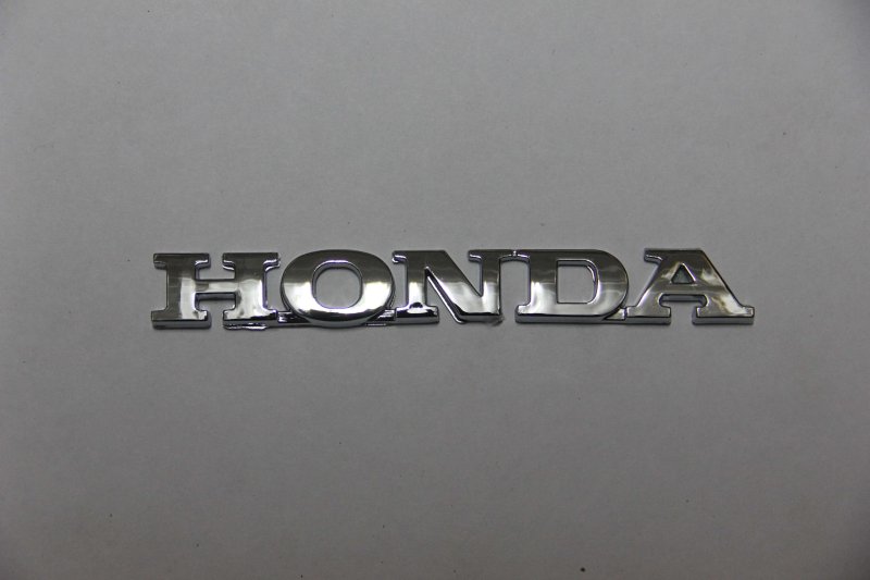 Хромированная надпись Хонда