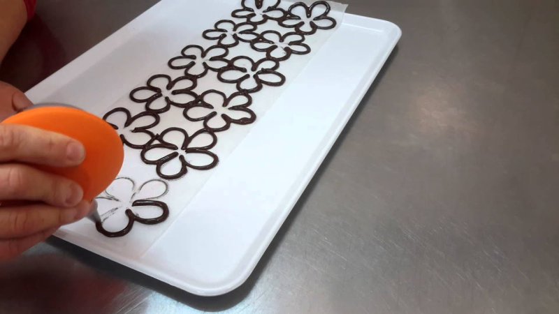 Трафареты для декора торта