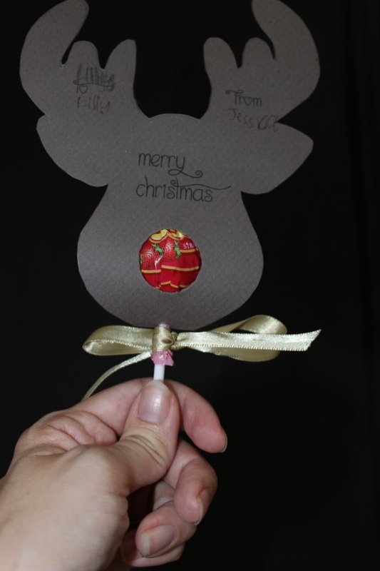 Олень с Чупа чупсом