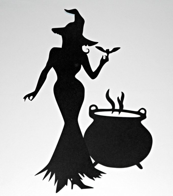 Силуэт ведьмы на Хэллоуин