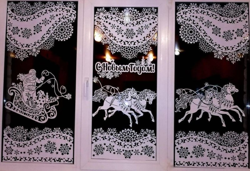 Ажурные украшения на окна