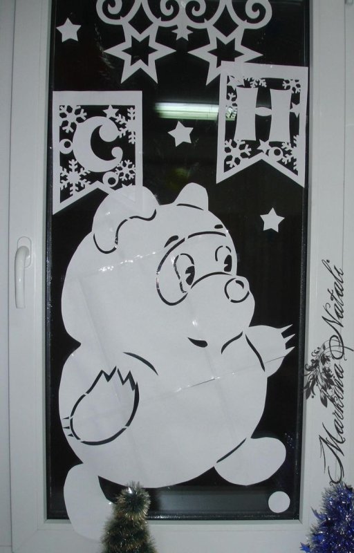 Украшения на окна мультяшные