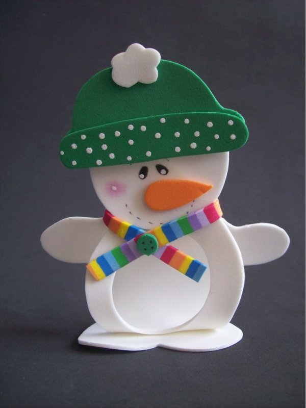 Снеговик из фоамирана на елку