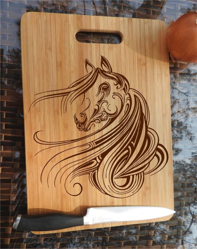 Выжигание на деревянной доске