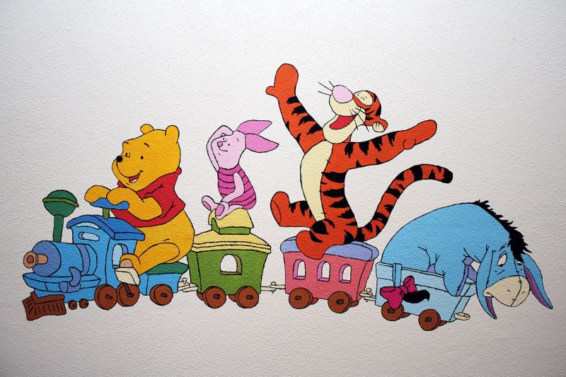 Мультяшки на стене
