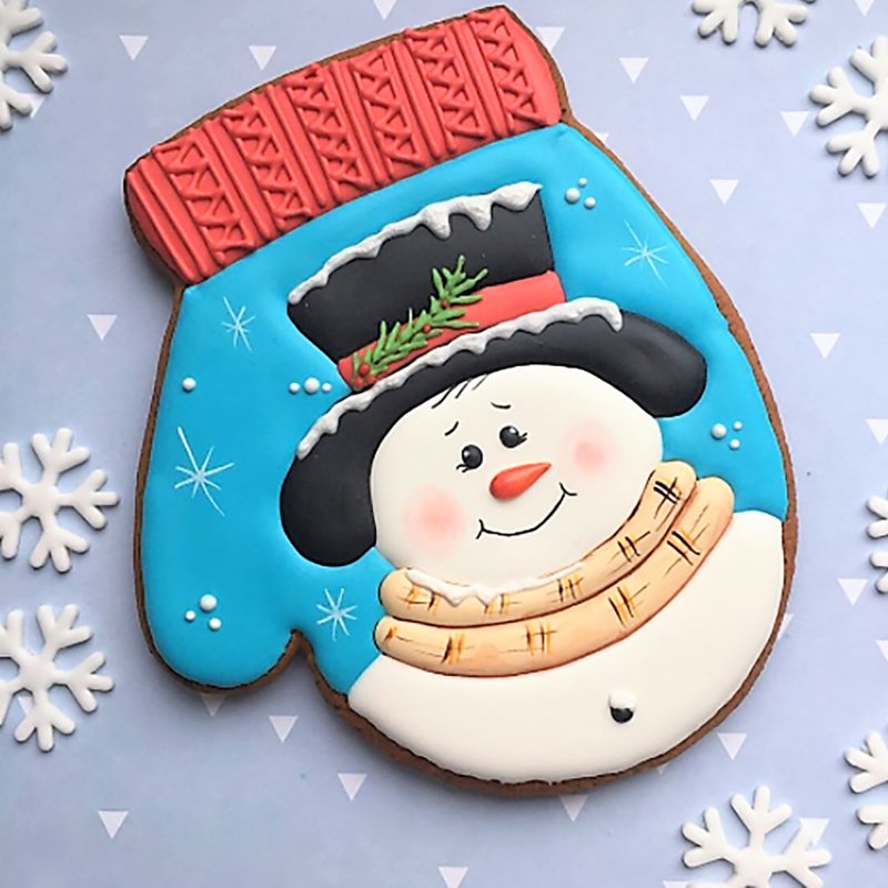 Пряник Снеговик на варежке