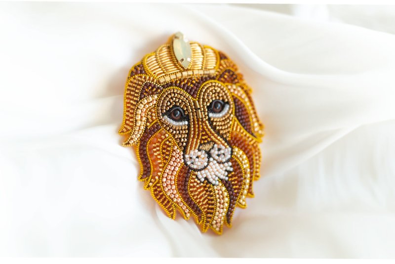 Брошь животные