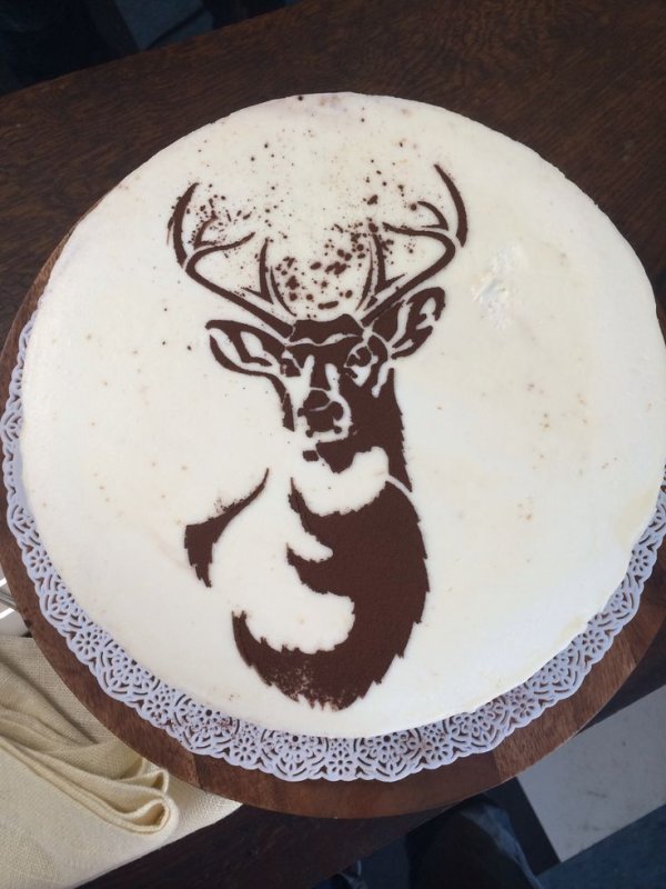 Торт с оленем