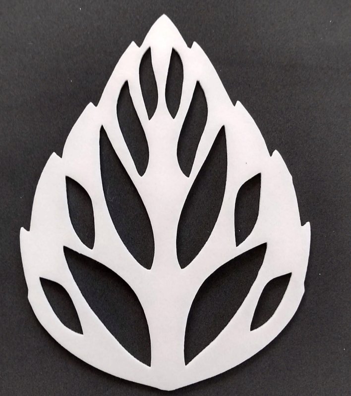 Ажурные листья из изолона