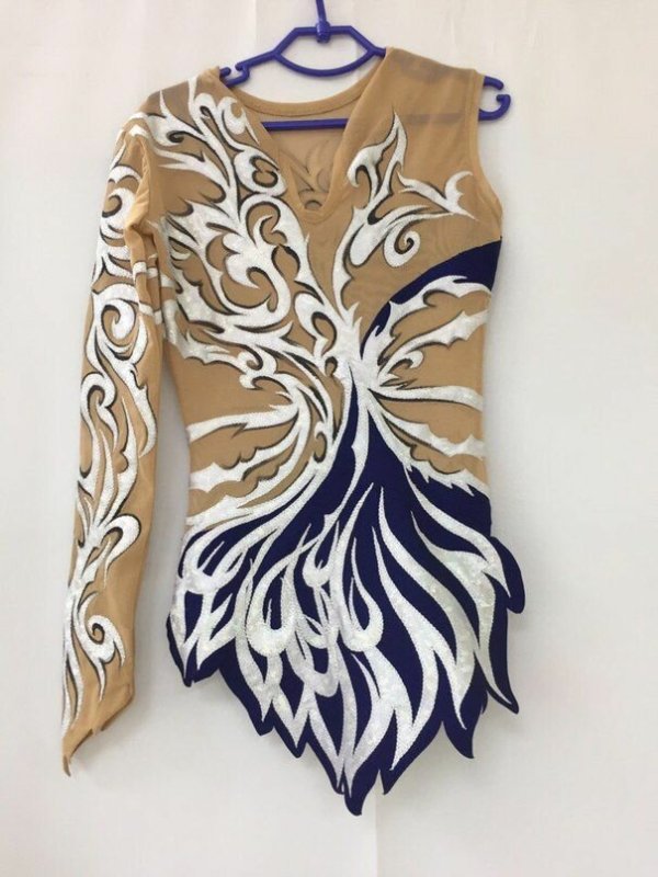 Аппликация на гимнастический купальник