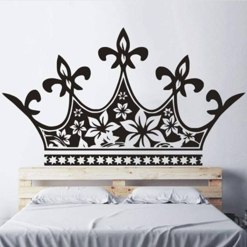 Кровать с изголовьем корона