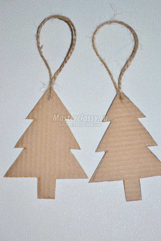 Игрушки на елку из картона