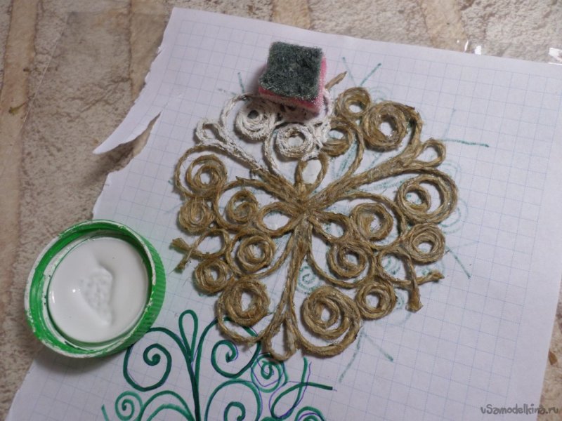 Новогодние украшения из джута